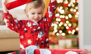 Что подарить девочке на Новый Год 2017